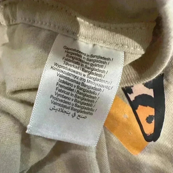 Thankful Mama with Leopard Lightening Bolt / Women's Gildan T-Shirt Beige S/Fall - Picture 9 of 9